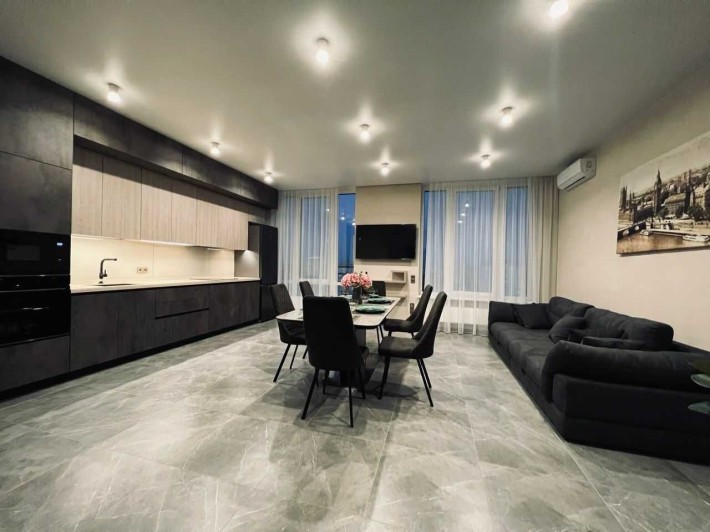 ЖК Севен, Дніпровська набережна 18-А, Генератор. Вже вільна - фото 1