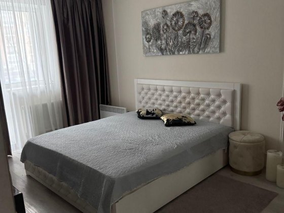 Здається в оренду 1-кімнатна квартира в ЖК Кришталеві джерела Киев