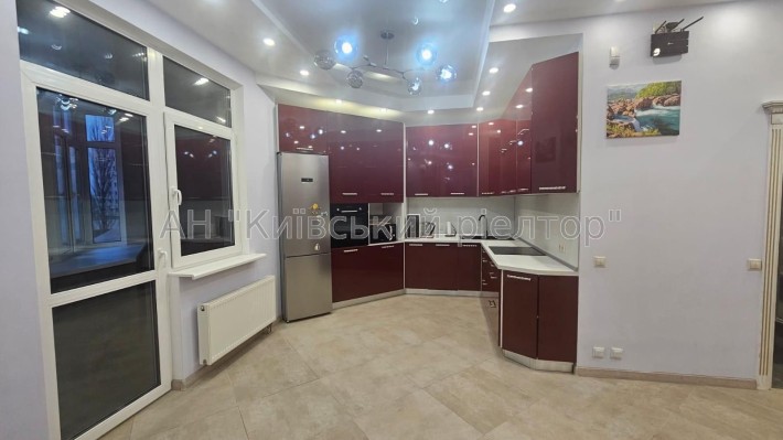 Оренда 2-к квартири в елітному ЖК «Obolon Tower», Оболонський пр-т 54 - фото 1