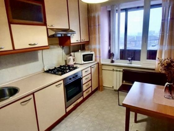 Оренда 1 к квартира Газова плита, метро Печерська , б. Лесі Українки Киев