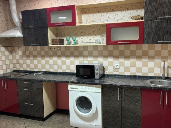 Здам 1-но кімн.47 кв.м.  в Ліко-Град-3, Рудницького, 3/7 Киев