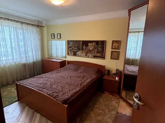 Оренда 3к квартира
м. Київ, Нивки
вул. І. Виговського Киев