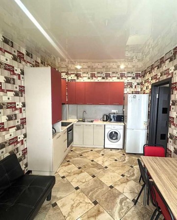 Вул. Ракетна 24, оренда 3к квартири - фото 1