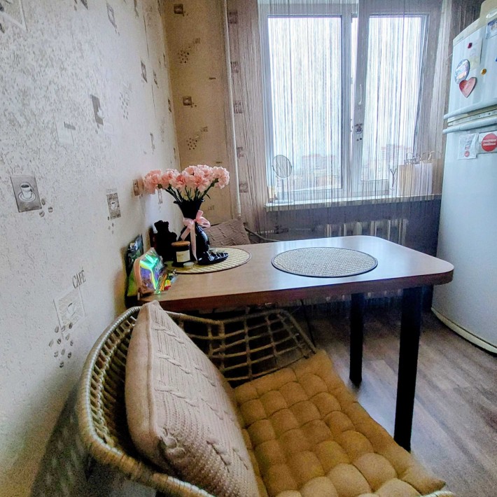 Здається 2к квартира метро Дарниця, Б-р ВР 8/20, 14000 грн. - фото 1