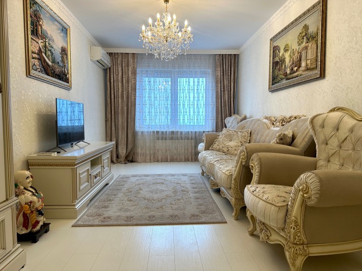 Сімейна 3-к. кв. 87 м2 з преміум ремонтом на просп. Григоренка 14 - фото 1