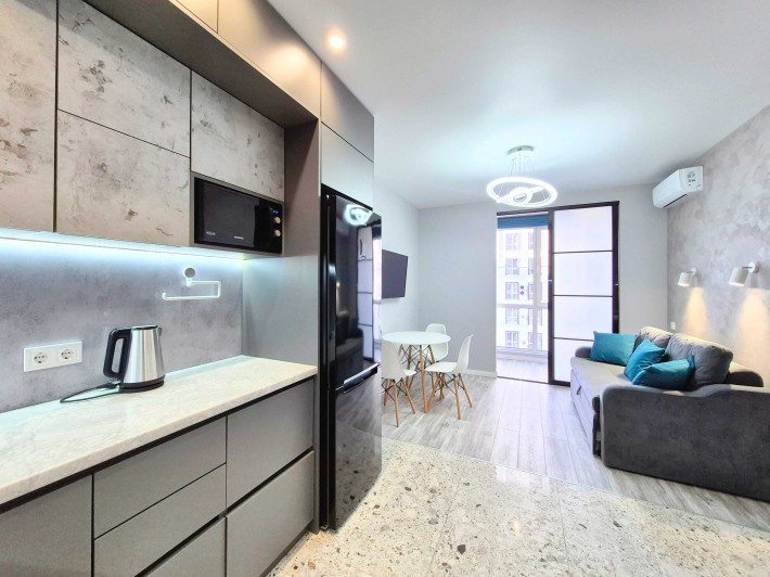 Оренда 1к+ кухня-вітальня! ЖК Нова Англія! М. Васильківська 10 хв. - фото 1