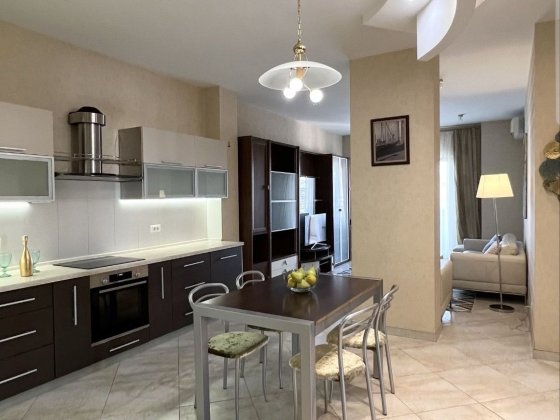 Сдам Стильная 3-ком кв 140м , Вид на Море Французский б-р Одеса