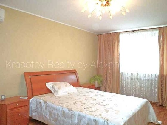 Гагарина: сдам двухэтажную современную квартиру в тихом уголке города! Одесса