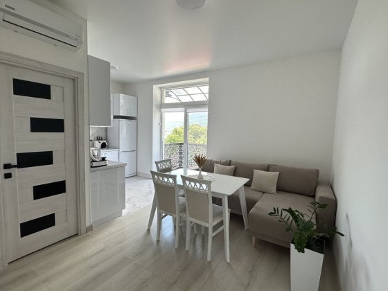 Здається квартира Свалява