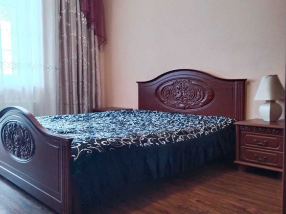 Оренда 2 кімнатної квартири, з ремонтом, по вулиці Пасічна. Угринов