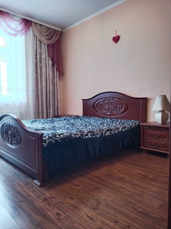 Оренда 2 кімнатної квартири, з ремонтом, по вулиці Пасічна. - фото 1