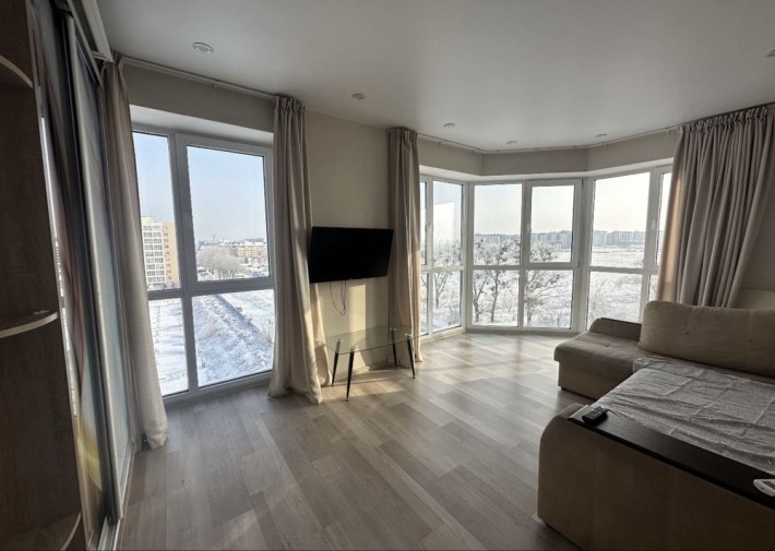 Оренда 3 кімнатноі квартири 80 м2 з панорамними вікнами, сфера - фото 1