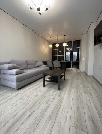 Сдам 2к квартиру ЖК Новый автограф - фото 1