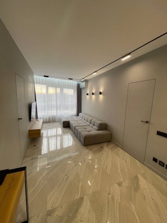 ЖК "Володимирський", вул. Антоновича, 109. ГЕНЕРАТОР в будинку - фото 1