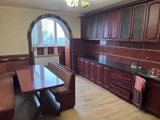 Оренда 1-к квартири на вул. Бориспільська Киев