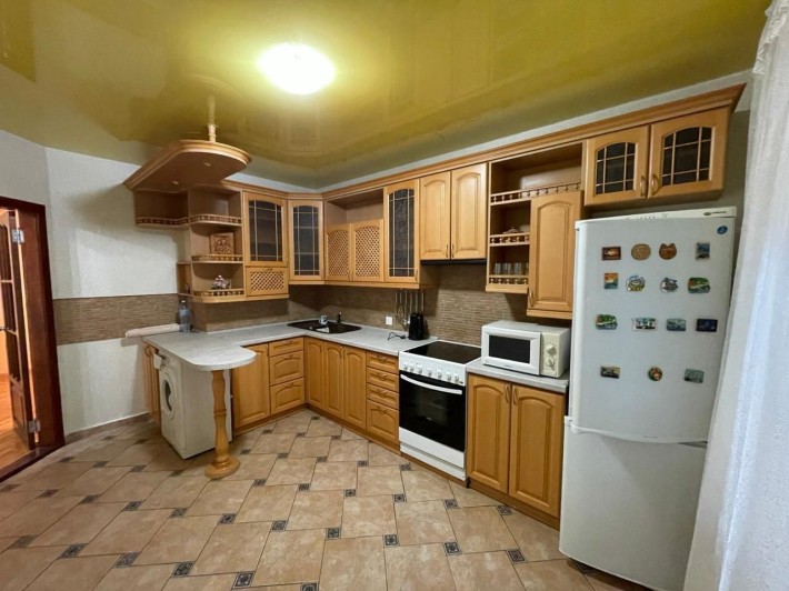 Оренда 3к,біля озера,  Позняки, вул Ревуцького 5. - фото 1