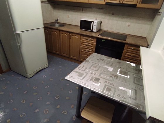 1-кімнатна квартира біля залізничного вокзалу лівий беріг Киев