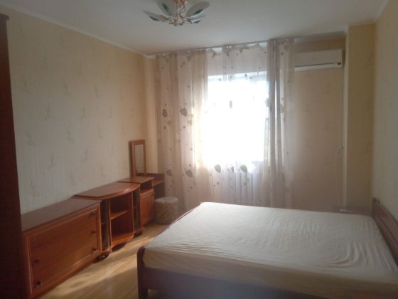 Здаю 2х кімнатну квартиру Бульвар Верховної ради 14Б Киев