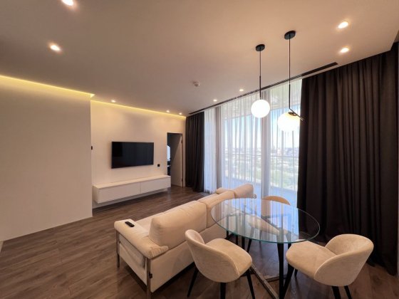 Є світло! Однокімнатна квартира Taryan towers Київ