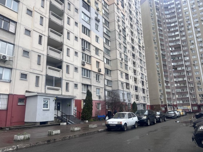 Позняки, Григоренко 18а - фото 1