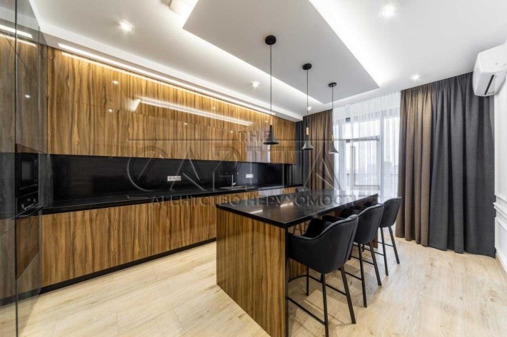 Аренда Квартиры ул Коновальца Евгения 26А ЖК Skyline Скайлайн Печерск - фото 1