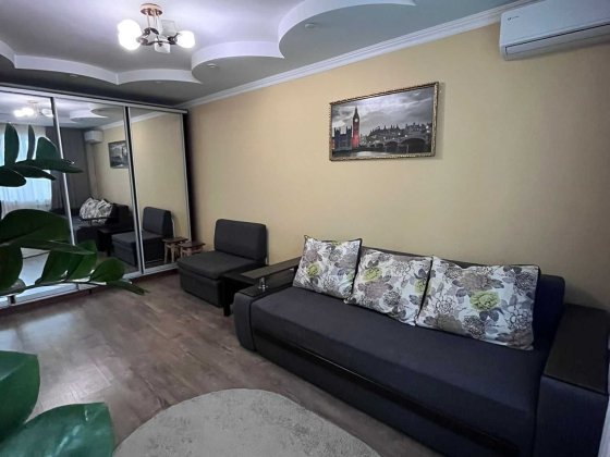 Харківський. Оренда 2-кімнатної кв-ри на вул. Братства Тарасівців 6б. Київ