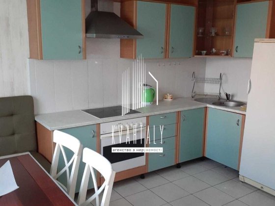 Простора 2к квартира на Позняках Киев