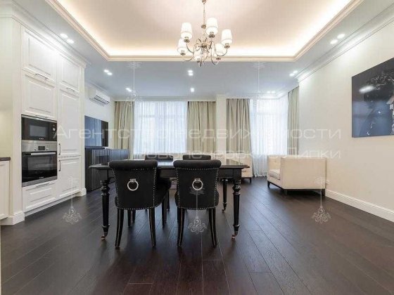 Оренда 4-кімнатної квартири в ЖК «Новопечерські Липки» вул. Верхогляда Киев