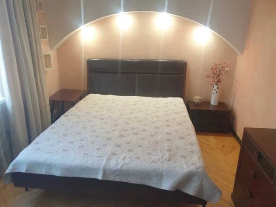 Здаю 2 кім пр Голосіівский  метро Голосіівске - парк можна з собачкою Киев