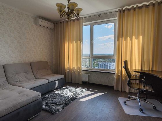 Оренда 2к квартири на вул. Зарічна 1Г Киев