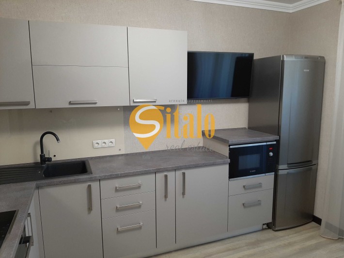 Простора 1-кімн. квартира 50м2, Лівобережна, поруч Русанівська Гавань - фото 1