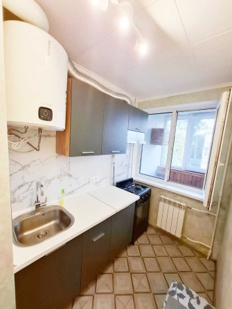 Котельникова 80,Житомирська 7 хвилин!1к квартира невисокий поверх Газ! - фото 1