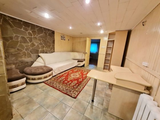 Оренда 2к квартири в приватному секторі поряд з Жмеринська.Є генератор Київ