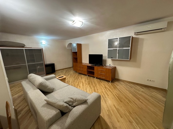 3 К Пр-т Бажана 26 Харківська, Позняки - фото 1