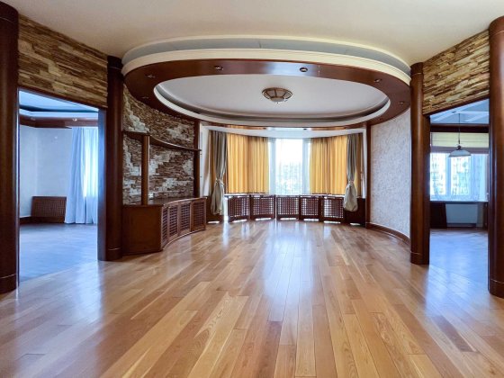 Ивана Мазепы ул. 10, 4-х комн, убежище, Без комиссии! Киев