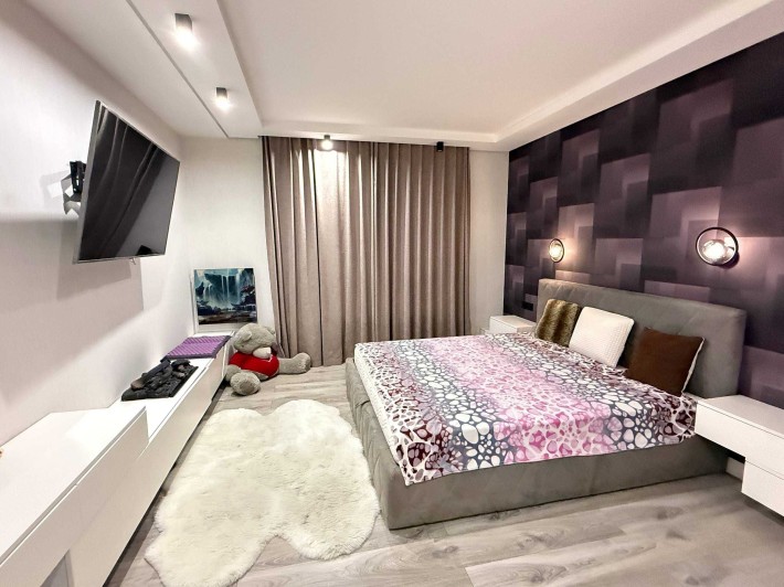 Оренда 3к. квартири студії ЖК Зарічний вул. Зарічна 1Г - фото 1