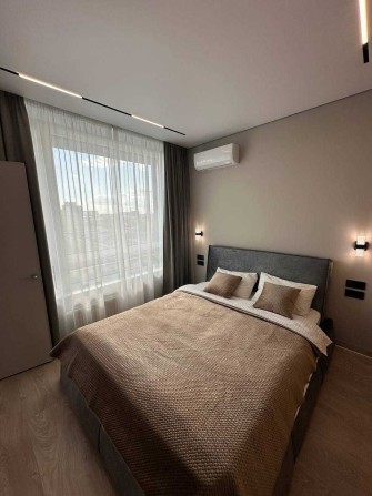 Оренда видової 1-кім квартири в ЖК "White Lines" вул. Васильківська 1 - фото 1