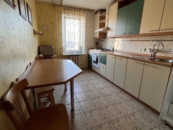 Дуже класна двокімнатна 52м2 Академ Житомирська Киев