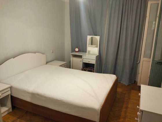 Здам 3-кімнатну квартиру біля метро Дарниця / Чернігівська Київ