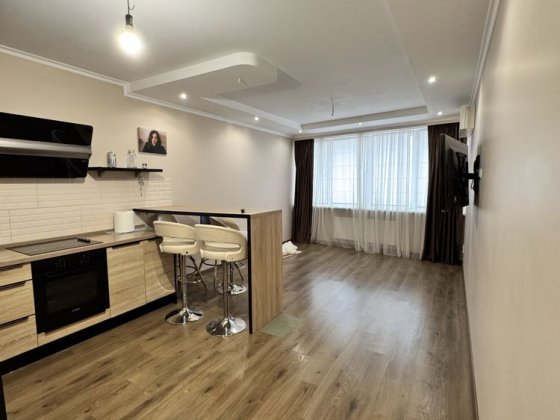 Здам квартиру 60кв.м. Однокімнатна кухня-студія Киев