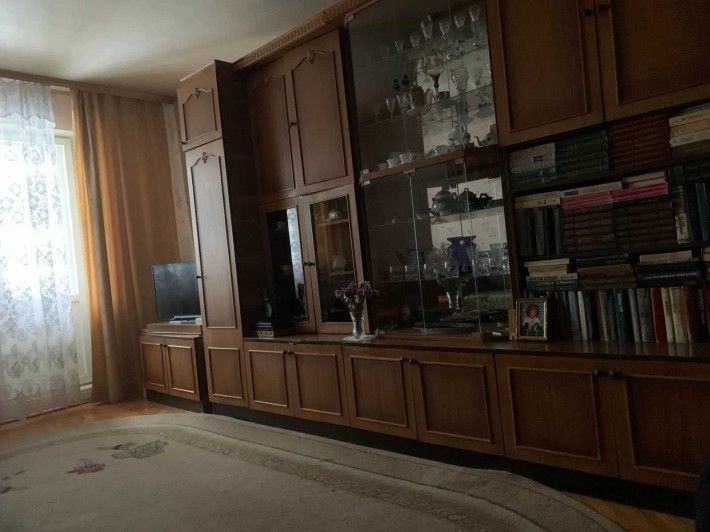 Здається роздільна 2-кімнатна квартира, Виноградар - фото 1