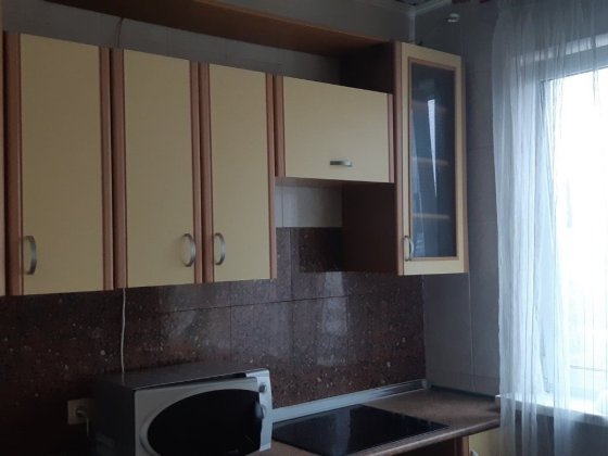 2-х кімнатна Харьківське шоссе 154 Киев