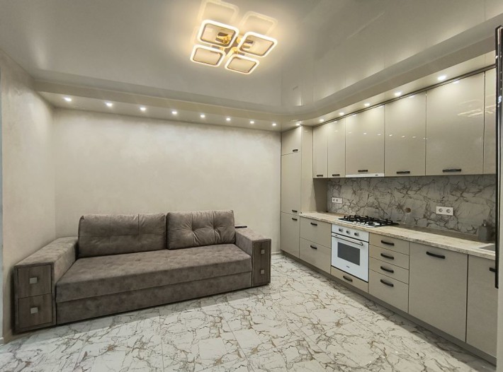 Центральна алея! Простора 1 кімнатна  квартира в центрі  ЖК Софія - фото 1