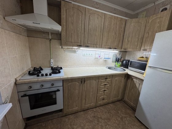 Оренда 1 кім Чайки Метро Житомирська Свет! Чайки