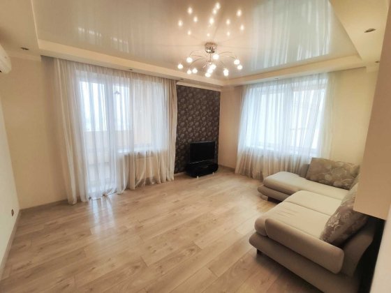 Аренда , видовой, просторной 1,5ком. жкЧайка улЛобановского 18 без % Чайки