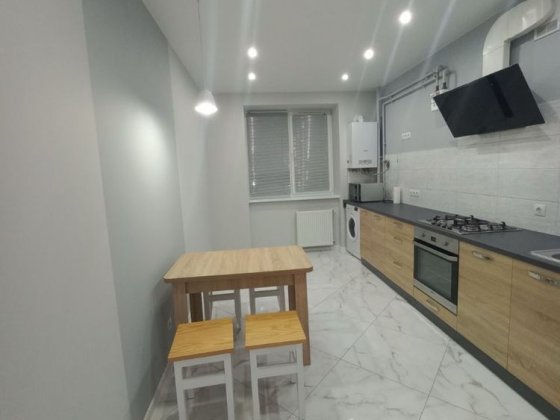 Оренда Пулюя, Наукова Галицький Лев Скнилов