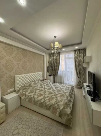 Аренда 3-х комн. квартиры с евроремонтом в ЖК 5 Жемчужина! - фото 1