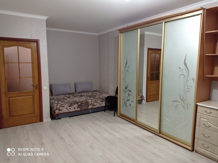 Сдам Двухкомнатную ЖК Радужный. Таирова. - фото 1