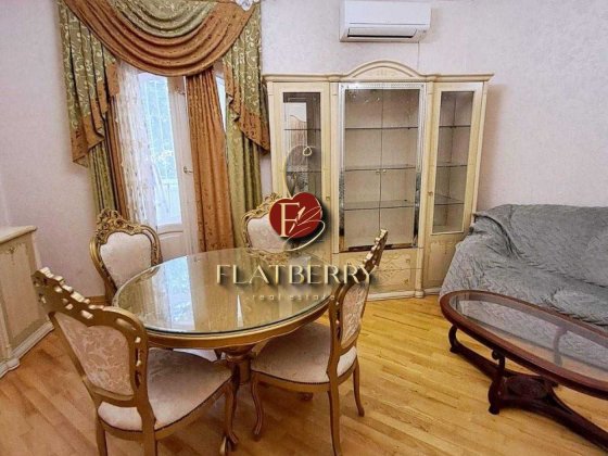 Без% Аренда 2К,  ул. Грушевского 34/1, Арсенальная Киев