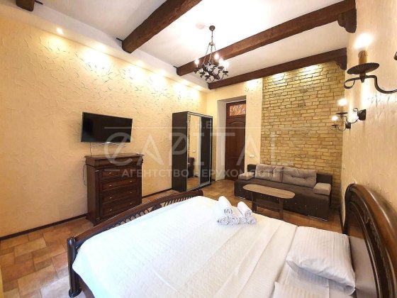 Оренда 2к /Печерськ /2й поверх /Газ/Центр Киев